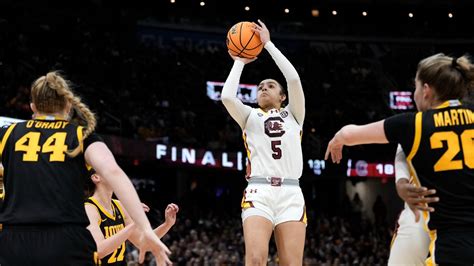 tessa johnson sister|MN native Tessa Johnson shines on NCAA basketball's biggest stage.